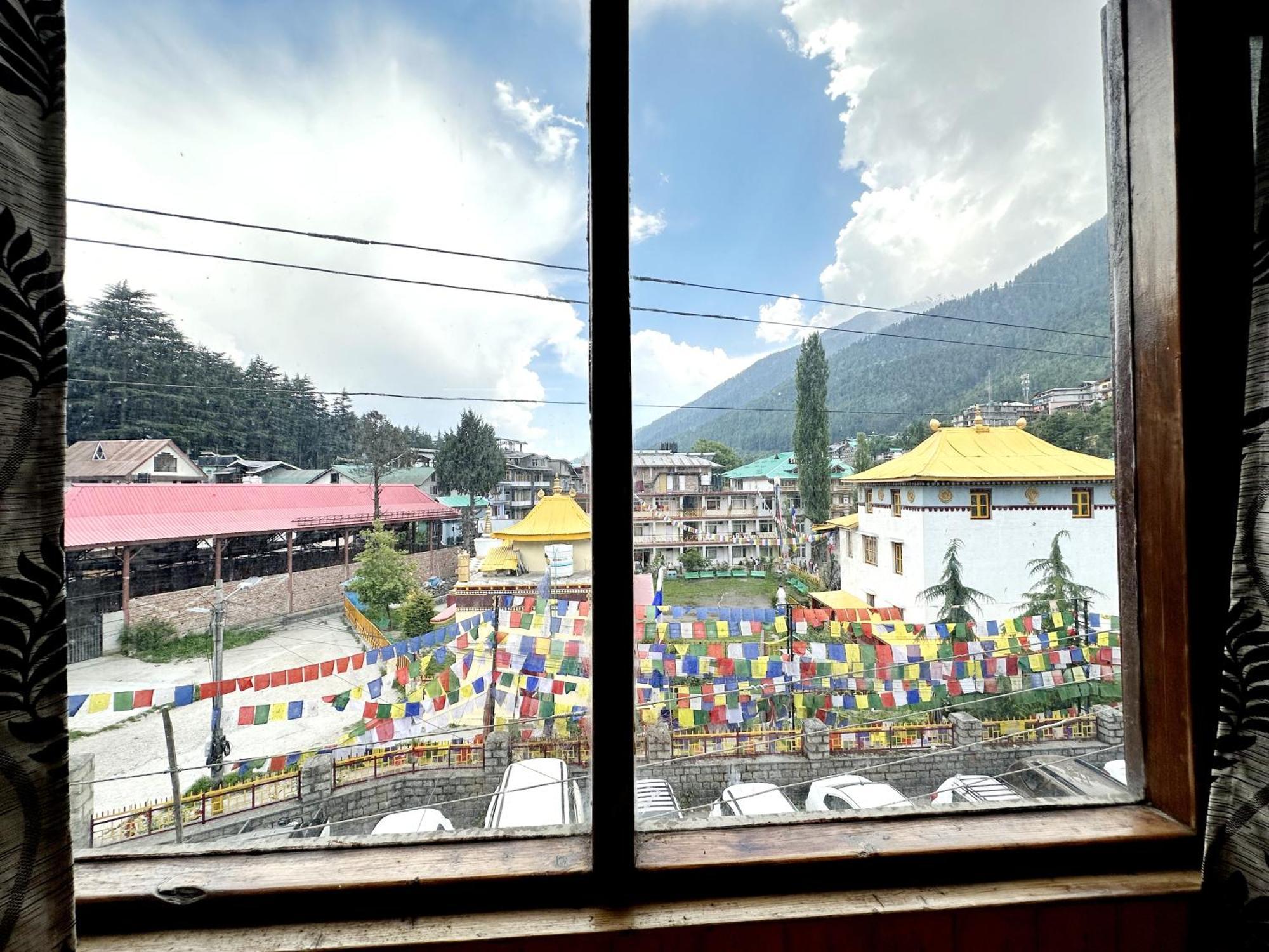 Hotel Snow Mountain Mall Road Manāli Exterior foto